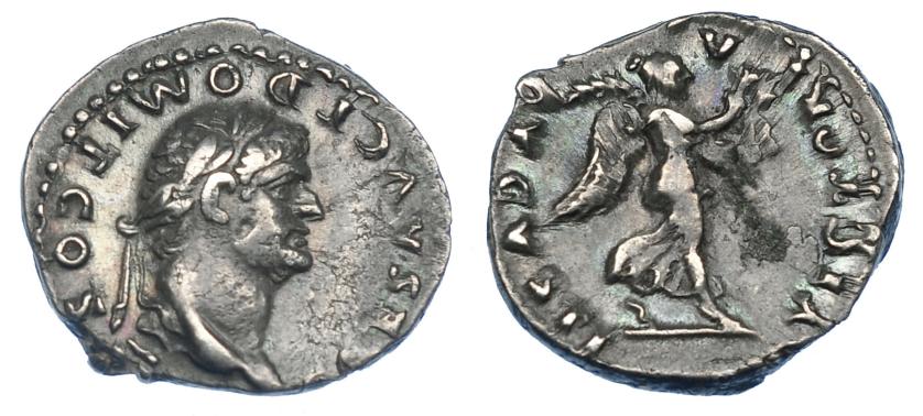 478   -  IMPERIO ROMANO. DOMICIANO (bajo Vespasiano). Quinario. Roma (73 d.C.). A/ Cabeza laureada a der.; CAES AVG F DOMIT COS III. R/ Victoria a der. con corona y palma; VICTORIA AVGVSTI. AR 1,80 g. 14,8 mm. RIC-790. Pequeñas marcas de acuñación. MBC+/MBC. Rara.