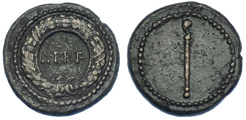 488   -  IMPERIO ROMANO. Periodo de Domiciano a Antonino Pío. Tésera. A/ APPF (¿Apolinares Pecunia Publica Fiunt?) en corona. R/ Cetro con cabeza. AE 2,94 g. 17,6 mm. C-53. MBC+/MBC.