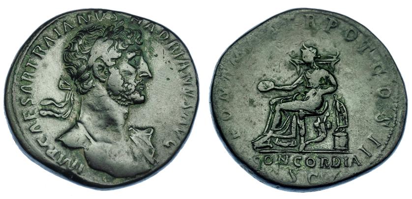 526   -  IMPERIO ROMANO. ADRIANO. Sestercio. Roma (117). A/ Busto laureado y drapeado sobre el hombro izq.; IMP CAESAR TRAIANVS HADRIANVS AVG. R/ Concordia sentada a izq. Con pátera y apoyada sobre estatua de Spes, debajo cornucopia; PONT MAX TR POT COS II, SC, exergo CONCORDIA. AR 26,89 g. 33,7 mm. Bonita pátina verde. MBC/MBC-.