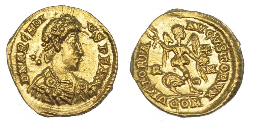 601   -  IMPERIO ROMANO. ARCADIO. Tremissis. Roma (404-408). A/ Busto con diadema de perlas, drapeado y con coraza a der.; D N ARCADIVS P F AVG. R/ Victoria con corona y globo crucífero; VICTORIA AVGVSTORVM, exergo COM. AU 1,48 g. 11,9 mm. RIC-1258. B.O. EBC. Muy escasa. 