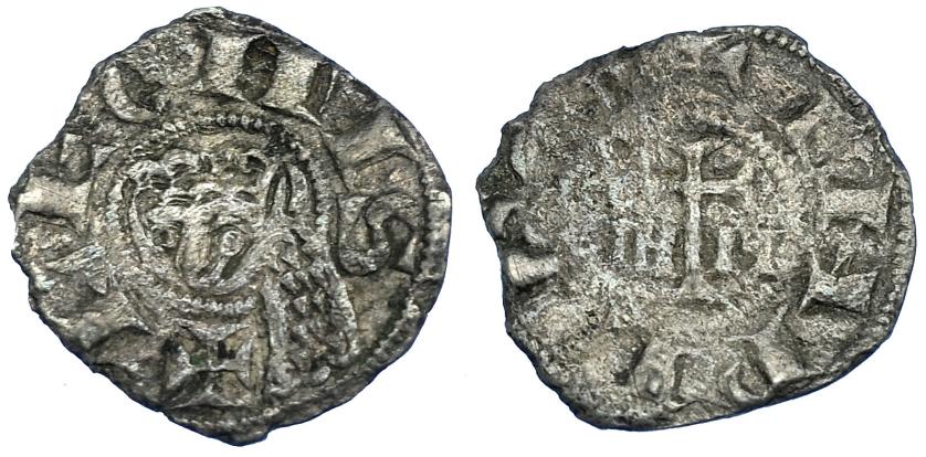 679   -  REINOS DE CASTILLA Y LEÓN. ALFONSO VII. Óbolo-meaja. León. A/ + LEONIS, ley. empezando a las 6 h. R/ + IMPER(A), IN-PI a los lados de la cruz. VE 0,47 g. 12,3 mm. III-No. BMM-107, mismo ejemplar. MM-A7:63.1 (R10). BC+/BC. Rarísima. Dos ejemplares conocidos. Ex HSA 283. Ex Vico 10-2012, lote 640.