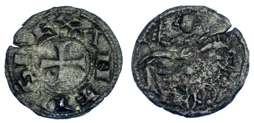 684   -  REINOS DE CASTILLA Y LEÓN. ALFONSO VIII. Óbolo-meaja. Toledo. A/ ANFVS REX. R/ Jinete con palma; TOLE en lectura interna entre las patas del caballo. VE 0,39 g. 11,7 mm. III-180. BMM-266. MM-A8:8.1(R8). BC+. Rara. Ex HSA 257. Ex Vico 10-2012, lote 667.