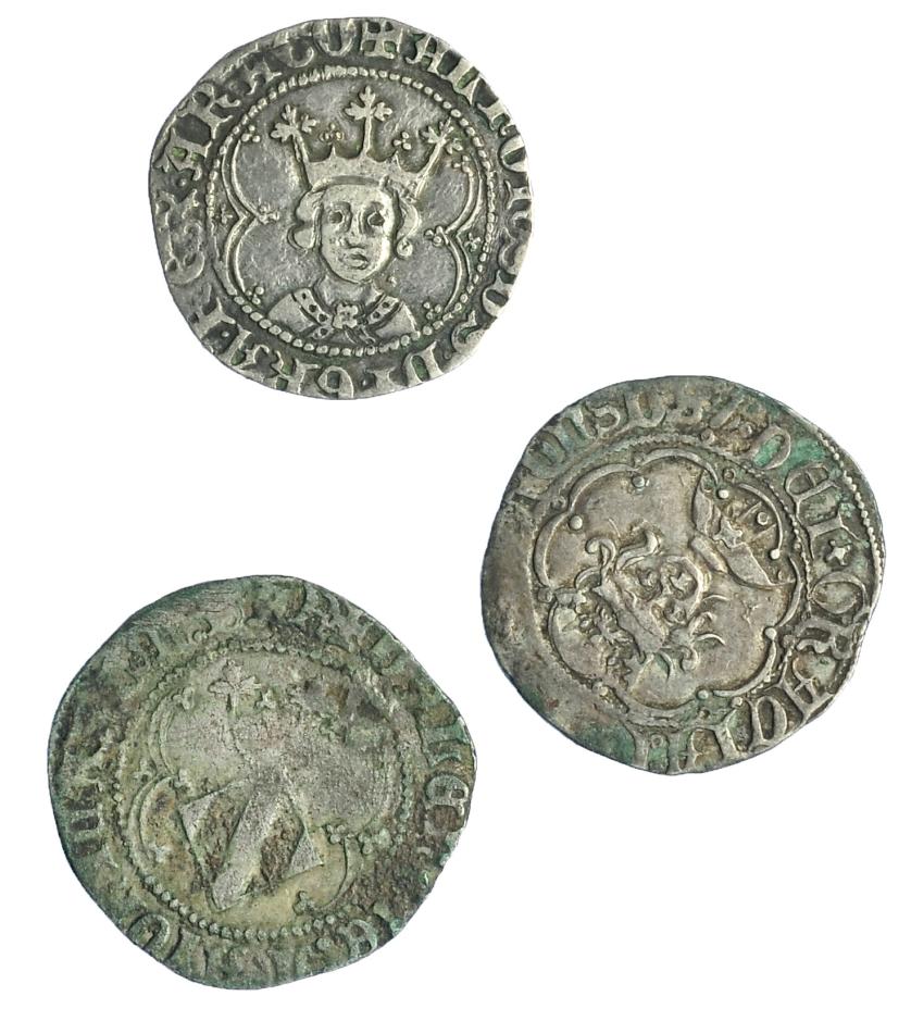 781 - CORONA DE ARAGÓN. Lote de 3 monedas de 1 real de Alfonso el Magnánimo: Valencia (2), Mallorca marca flores de lis (1). MBC-/MBC.