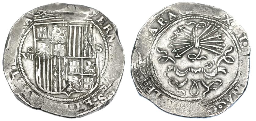 860   -  REYES CATÓLICOS. 8 reales. S/F. Sevilla. Marca de ensayador Melchor Damián. Valor a izq. AC-578. Vanos. MBC/MBC+. 