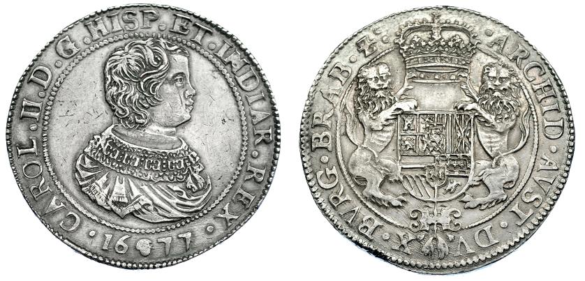 933   -  COLECCIÓN DE DUCATONES Y PATAGONES DE DOBLE PESO. CARLOS II. Doble ducatón. 1677. Bruselas. A/ CAROL. II. D. G. HISP. ET. INDIAR. REX. R/ . ARCHID. AVST. DV-X. BVRG. BRAB . Zc. AR 64,63 g. DEL-326a (R2). DAV-4474. Pequeñas marcas. MBC+/EBC-. Rarísima en esta conservación.