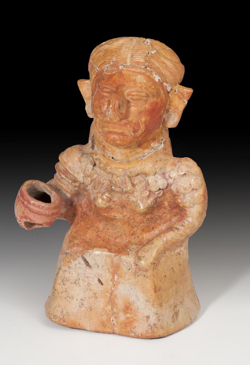 1124   -  PREHISPÁNICO. Cultura Maya. Figura masculina (600-900 d.C.). Cerámica. Altura 26,9 cm. Restaurado / pegado.