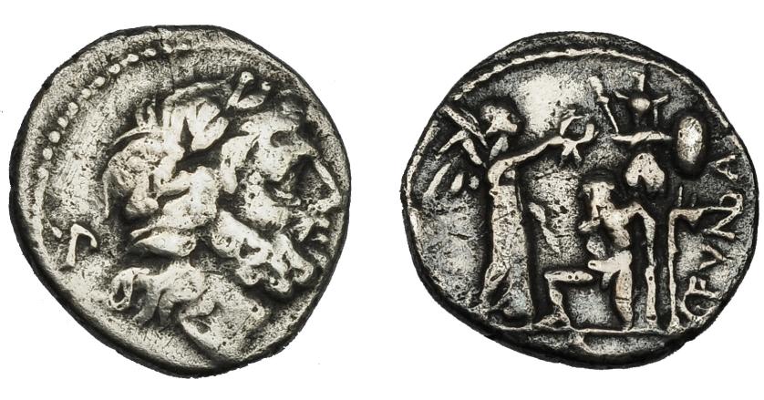 215   -  REPÚBLICA ROMANA. FUNDANIA. Quinario. Roma (101 a.C.). A/ Letra P. R/ Victoria coronando trofeo con carnyx galo, delante cautivo; C FVNDA. AR 1,77 g. 14 mm. CRAW-326.2. BC+.