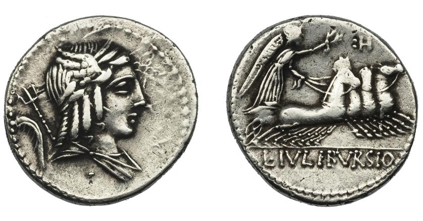 216   -  REPÚBLICA ROMANA. JULIA. Denario. Roma (85 a.C.). A/ Tridente y símbolo. R/ Letra :H, exergo L. IVLI BVRSIO. AR CRAW-352.1. FFC-772. MBC/MBC-.