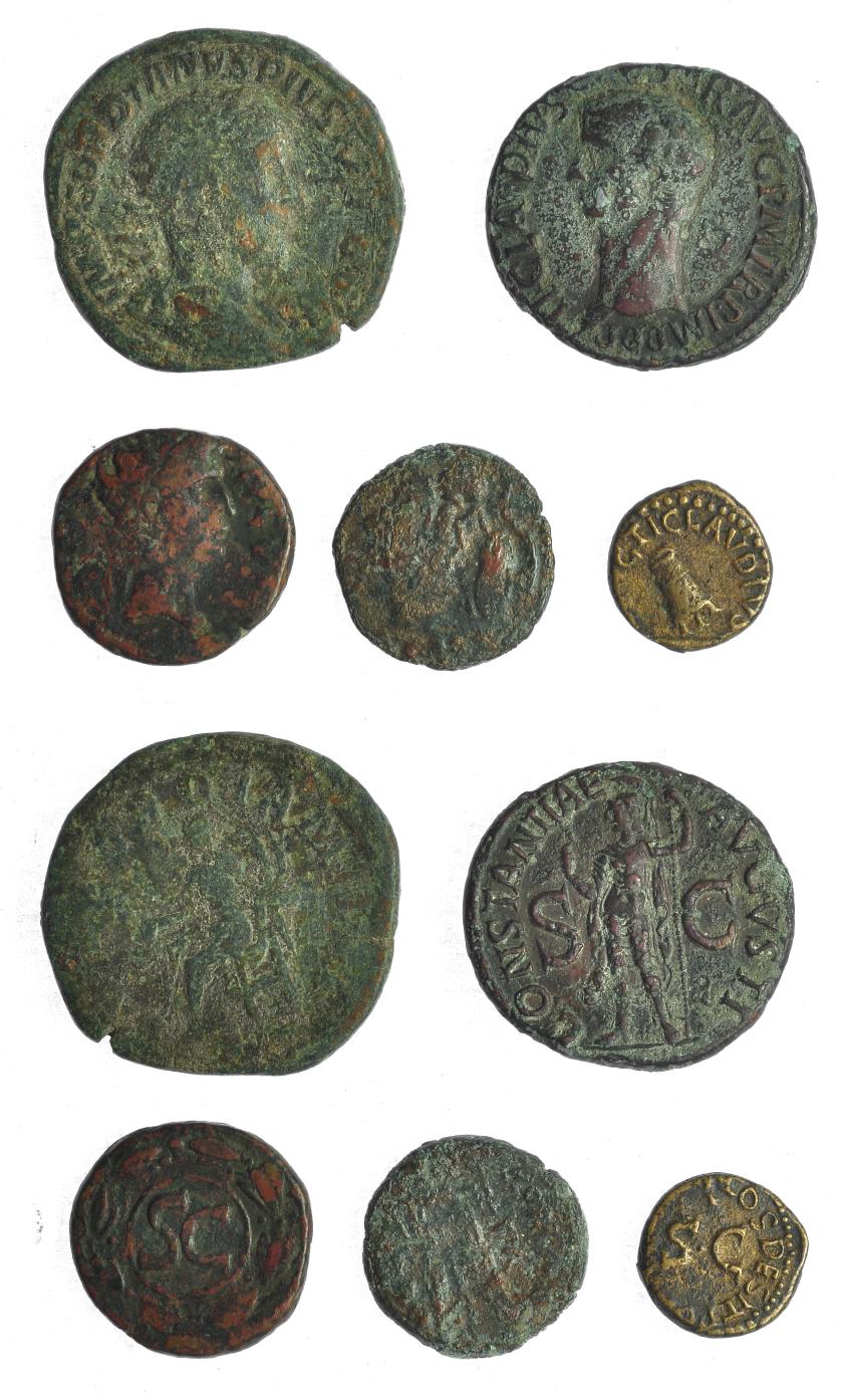260   -  IMPERIO ROMANO. lote de 5 bronces de diferentes módulos: 1 sestercio, 1 as, 2 AE romanos imperiales y 1 cuadrante. MC a MBC.