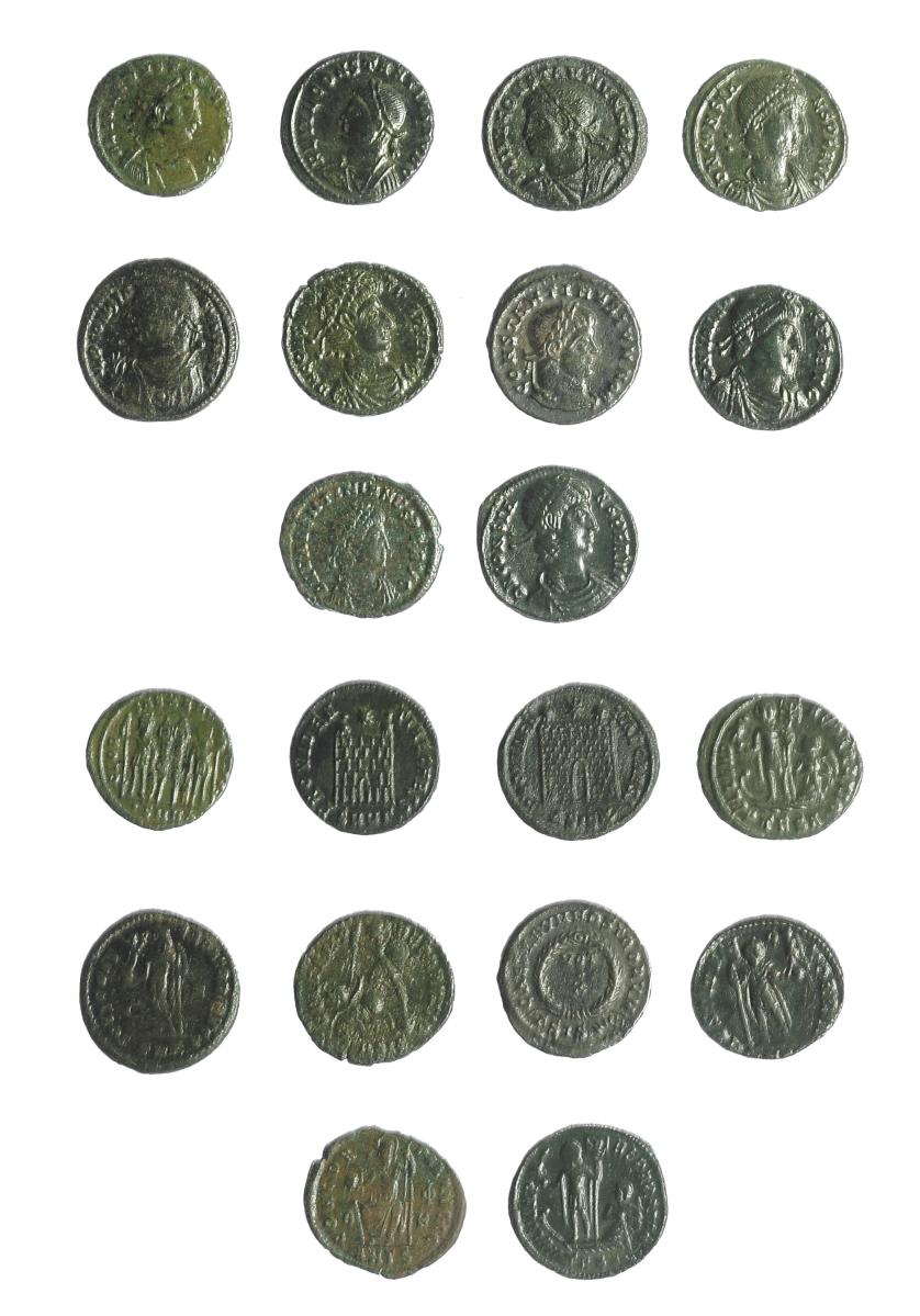 284   -  IMPERIO ROMANO. Lote de 10 follis bajoimperiales: Constantino I, Constantino II, Constante, Valentiniano II, Valente. De MBC- a EBC-.