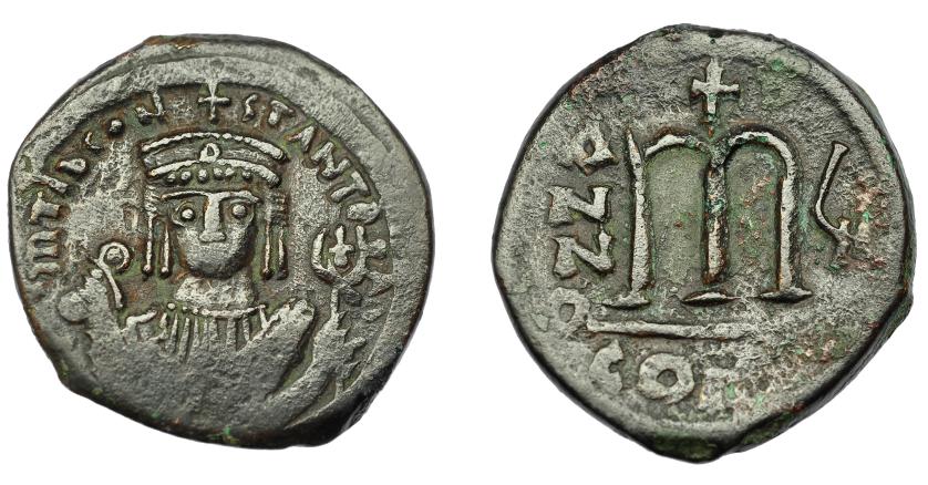 386   -  IMPERIO BIZANTINO. TIBERIO II CONSTANTINO. Follis. Constantinopla. AE 12,41 g. 30,4 mm. SBB-430. MBC.