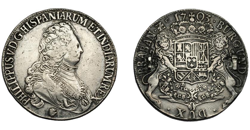 572   -  FELIPE V. Ducatón. 1703. Amberes. DEL-354c. DAV-1707. VHT-737. Dos soldaduras en rev. MBC-/MBC. Escasa.