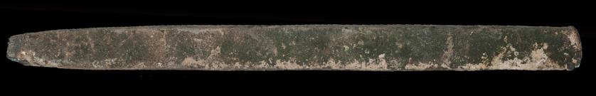 2018   -  ARQUEOLOGÍA. MUNDO ANTIGUO. Greco-romano. Cincel. Bronce. Longitud 23,4 cm.