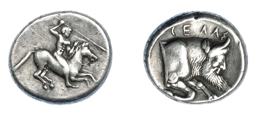 350   -  GRECIA ANTIGUA. SICILIA. Gela. Didracma (490-475 a.C.). A/ Jinete con lanza galopando a der. R/ Prótomo de toro androcéfalo a der.; encima GEΛAΣ. AR 8,57 g. 19,9 mm. COP-255. SBG-713. Rayitas en rev. Limpieza antigua. MBC.  Muy escasa. Ex col. Guadán 1581.