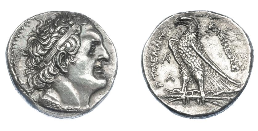 452   -  GRECIA ANTIGUA. EGIPTO. Reino Ptolemaico. Ptolomeo I. Tetradracma (294-285 a.C.). A/ Cabeza diademada a der., pequeña Δ debajo de la oreja. R/ Águila  a izq. sobre haz de rayos; a la izq. monograma sobre A. AR 15,10 g. 27,1 mm. Svoronos 247. COP-no. SBG-7761 vte. Concreciones y rayitas. EBC. Ex col. Guadán 2710.