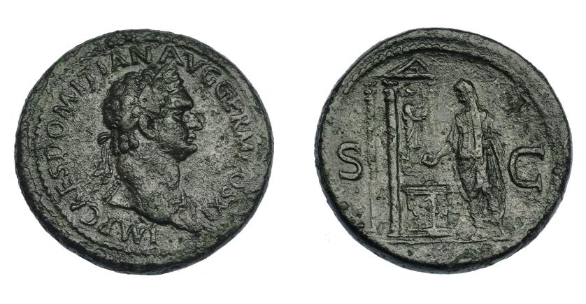 497   -  IMPERIO ROMANO. DOMICIANO. Sestercio. Roma (85 d.C.). A/ Busto a der. laureado y drapeado sobre el hombro izq.; IMP CAES DOMITIAN AVG GERM COS XI. R/ Domiciano  a izq. con pátera y sacrificando sobre altar, detrás templo con estatua de Minerva; S-C. AE 25,7 g. 35,8 mm. RIC-256. Superficies erosionadas. Pátina oscura. MBC. Rara.