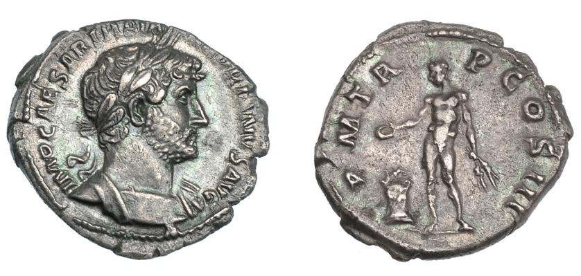 529   -  IMPERIO ROMANO. ADRIANO. Denario. Roma (119-122). A/ Busto a der. laureado, con coraza y drapeado sobre el hombro izq.; IMP CAESAR TRAIAN HADRIANVS AVG. R/ Genio  a izq. con pátera y espigas sacrificando sobre altar; P M TR P COS III. AR 3,32 g. 19,6 mm. RIC-534. MBC+. Venta privada en La Lonja del Almidón. Conserva sobre original. 