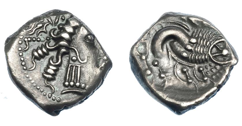 197   -  GRECIA ANTIGUA. GALIA. Insubres. Dracma (fines siglo II a.C.-principios I a.C.). Imitación de Masalia, tipo escorpión. A/ Cabeza femenina a der. R/ León a der. AR 2,54 g. 14,97 mm. CCCBM II-10. De La Tour-no. Algo descentrada. EBC-/EBC. Muy escasa. Ex colección Guadán-1243.