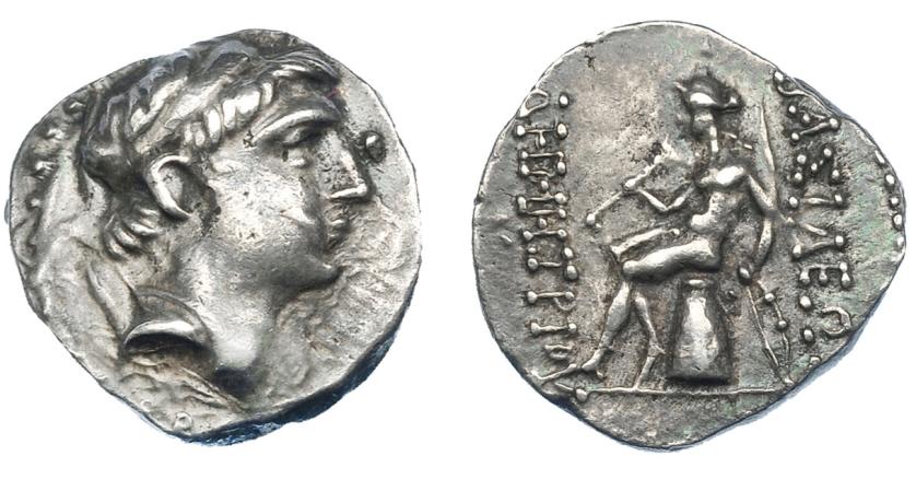 302   -  GRECIA ANTIGUA. REINO SELÉUCIDA. Demetrio I. Siria. Dracma (162-150 a.C.). A/ Cabeza diademada a der. R/ Apolo sentado sobre ónfalos a izq. AR 4,20 g. 16,1 mm. SBG-7018 vte. MBC. Ex Guadán 2530.