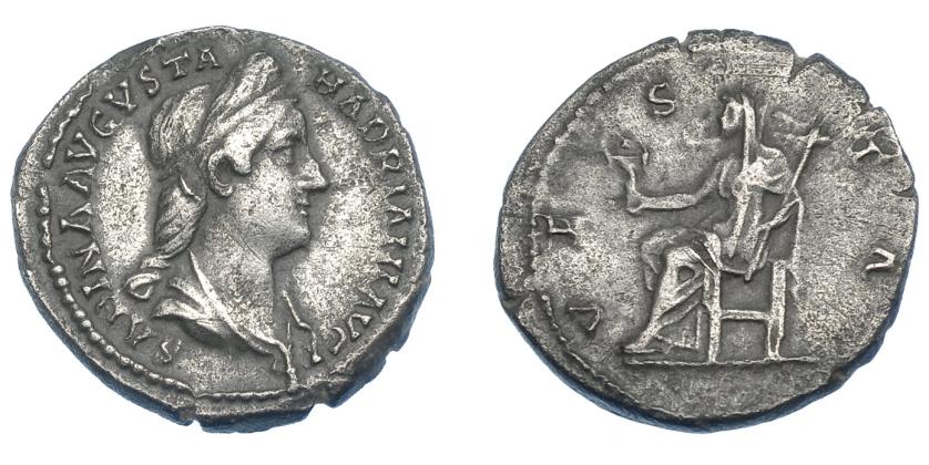 409   -  IMPERIO ROMANO. SABINA. Denario. Roma (136-138). A/ Busto diademado y drapeado a der.; SABINA AVGVSTA HADRIANI. R/ Vesta sentada a izq. con cetro y palladium; VESTA. AR 3,32 g. 17,98 mm. RIC-2545. MBC.