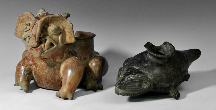2058   -  ARQUEOLOGÍA. PREHISPÁNICO. Lote de 2 recipientes zoomorfos. Cultura Maya (600-800 d.C). Uno de ellos con efigie humana y cuerpo de tortuga, el otro con forma de lagarto. Ceramica . Algunas pérdidas en ambos. Longitud 33 y 31 cm.