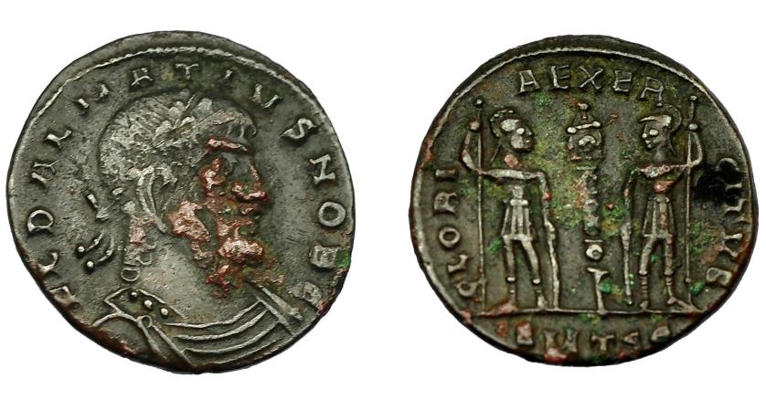 398   -  IMPERIO ROMANO. DALMACIO. Follis. Tesalónica (336-337). A/ FL DALMATIVS NOB C. R/ Dos soldados flanqueando estandarte; GLORIA EXERCITVS, exergo SMTSE. AE 1,74 g. 14 mm. RIC-227. Concreción en anv. MBC.