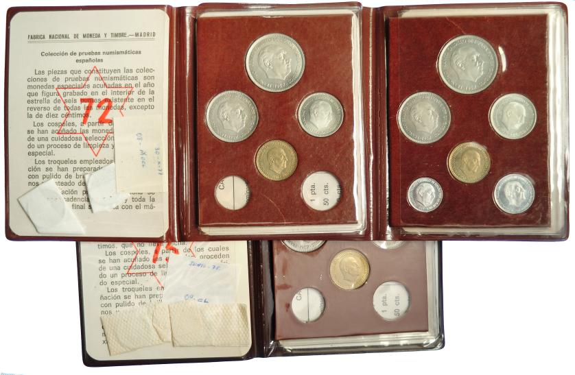 573   -  FRANCISCO FRANCO. Lote de 3 carteras. 1972 (2) y 1975 (1). Prueba.