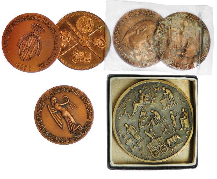 578   -  FRANCISCO FRANCO. Lote de 6 medallas de temas relacionados con la Arqueología. SC.