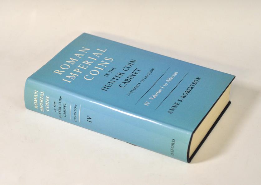 789   -  LIBROS. A. S. Robertson. Roman Imperial Coins in the Hunter Coin Cabinet. University of Glasgow. IV. Valerian I to Allectus. Oxford. 1978. Oxford University Press.
