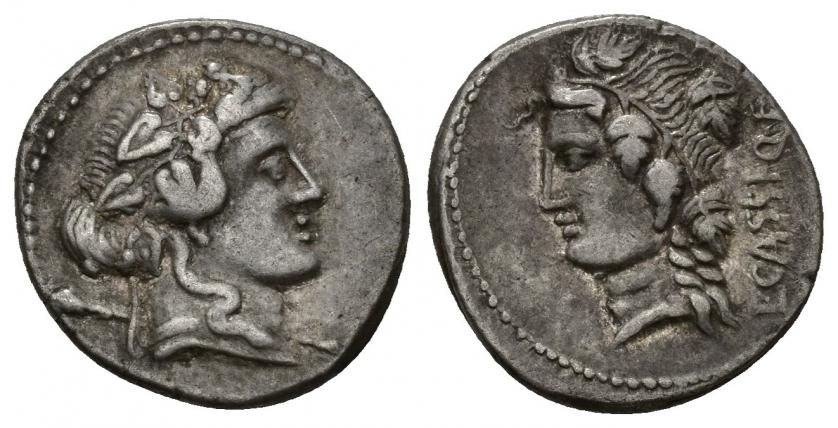 268   -  REPÚBLICA ROMANA. CASSIA. L. Cassius Q. f. Longinus. Denario. Roma (78 a.C.). A/ Cabeza de Liber a der., detrás tirso. A/ Cabeza de Libera a izq.; L CASSI Q F. AR 3,87 g. 17,80 mm. CRAW-386.1. FFC-556. MBC. 