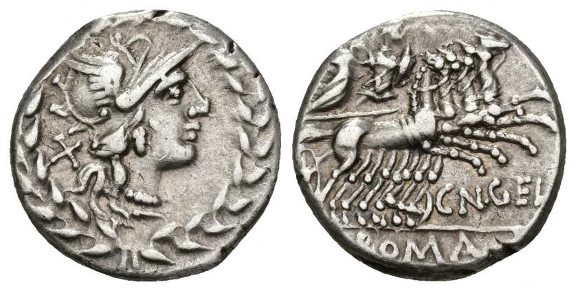 289   -  REPÚBLICA ROMANA. GELLIA. Denario. Roma (138 a.C.). R/ Debajo de la cuadriga CN. Gel, en exergo ROMA. AR 3,7 g. 17,9 mm. CRAW-232. FFC-740. MBC.