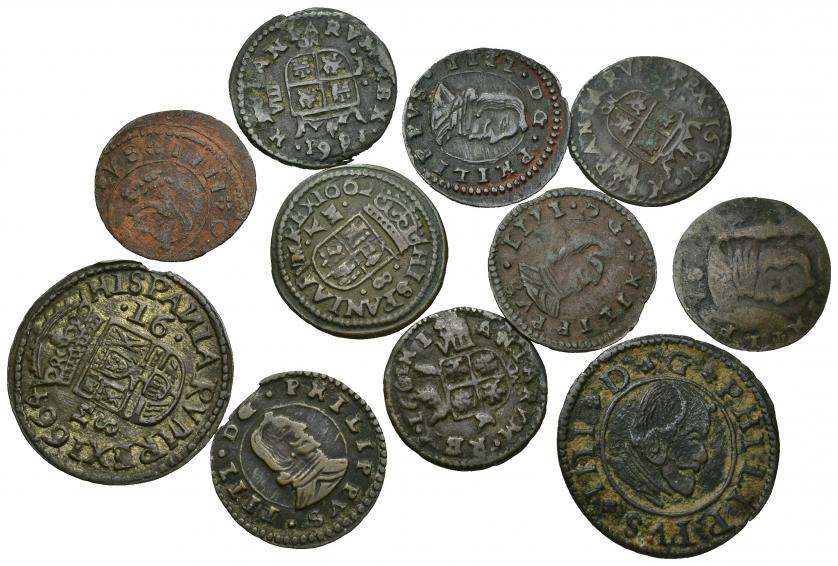 652   -  FELIPE IV. Lote de 11 piezas de Madrid: 8 maravedís -1661 (6), 1661 A, 1664 y una falsa de época-, 16 mrs.-1663 y 1664-. BC a MBC+.