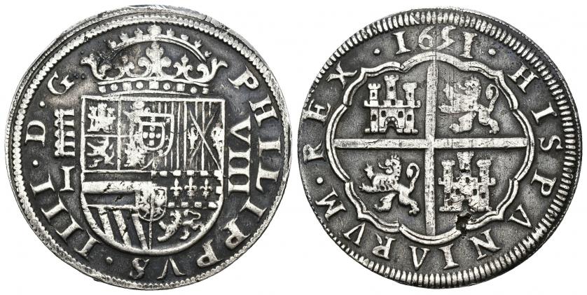 659   -  FELIPE IV. 8 reales. Segovia. 1651. A/ PHILIPPVS IIII D G. R/ HISPANIARVM REX 1651. AC-1592. Hojita en reverso. MBC-/MBC. Rara. 