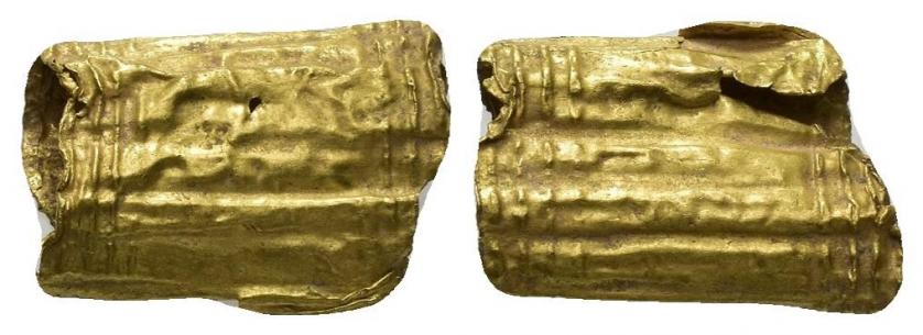 2012   -  MUNDO ANTIGUO. Greco-romano. Fragmento hueco (ss. VI-V a.C.). Oro. Longitud 18mm.