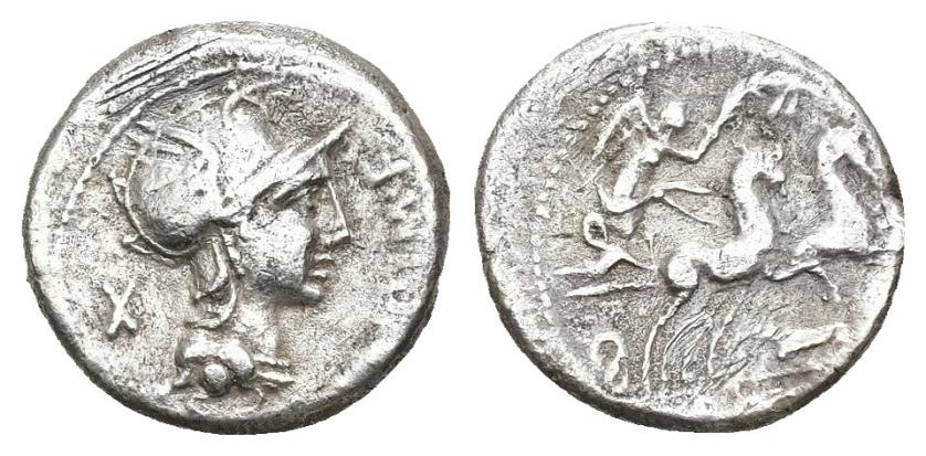 201   -  REPÚBLICA ROMANA. CIPIA. M. Cipius. Denario. Roma (115-114 a.C.) A/ Cabeza de Roma a der., detrás (M CI)PI M F. R/ Victoria en biga a der., debajo timón y (ROMA). AR 3,76 g. 16,82 mm. CRAW-289.1. FFC-563. Finas rayas. BC+.