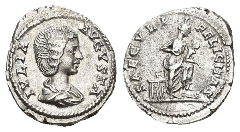 356   -  IMPERIO ROMANO. JULIA DOMNA. Denario. Roma (196-211). A/ Busto drapeado a der.; IVLIA AVGVSTA. R/ Isis a der. con Horus, pie sobre proa, detrás timón y altar; SAECVLI FELICITAS. AR 3,27 g. 18,1 mm. RIC-577. MBC+/MBC.