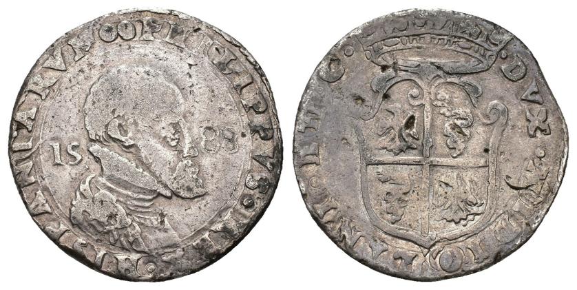 488   -  FELIPE II. 1/2 ducatón o escudo de plata. 1588. Milán. AR 15,67 g. 32,1 mm. Crippa-60. Olivares 8º tipo-4A. Marcas de acuñación. MBC-.