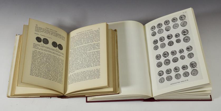 726   -  LIBROS. Lote de 2 libros: Michael Grant, Roman Imperial Money, 1954; M. A. Harold Mattingly, Coins of the Roman Empire in the British Museum vol. 4, 1968.
