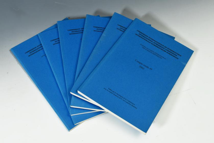 740   -  LIBROS. VV.AA., Comission Internationale de Numismatique, vols. 44-49, 1997-2002.