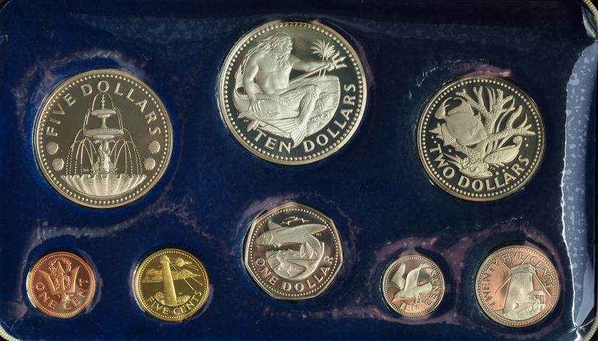 417   -  MONEDAS EXTRANJERAS. BARBADOS. Set de 8 monedas. 1974. 10, 5, 2 y 1 dólar(es); 50, 10, 5 y 1 céntavo(s). En su estuche y con certificado originales. Prueba.