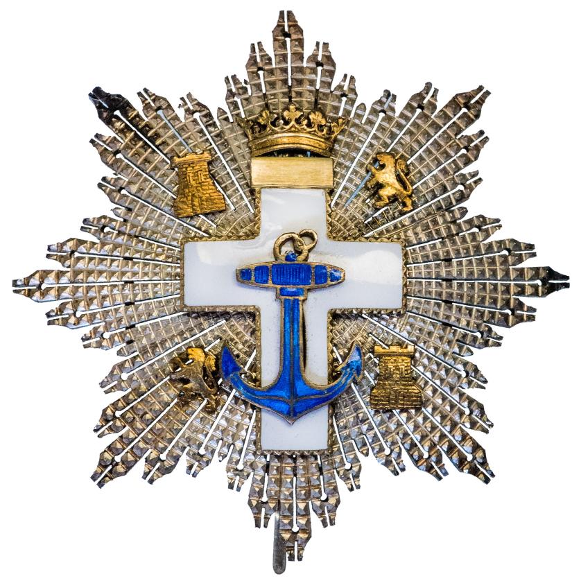 473   -  MEDALLAS Y CONDECORACIONES. ALFONSO XIII. Orden del Mérito Naval. Cruz de segunda clase con distintivo blanco. Plata, plata dorada y esmaltes. 6,53 cm. G-227. SC.