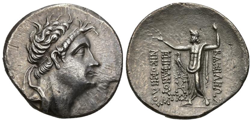 63   -  GRECIA ANTIGUA. BITINIA. Nicomedes IV. Tetradracma (c. 92-74 a.C.). A/ Cabeza diademada a der. R/ Zeus a izq. con corona y cetro, delante águila sobre haz de rayos, en campo monograma y fecha GKS; BASILEWS/ EPIFANOUS/NIKOMHDOU. AR 14,35 g. 29,8 mm. 650 vte. SBG-7276 vte. MBC+. Ex subata Ibergold (Madrid, 22-6-1989).