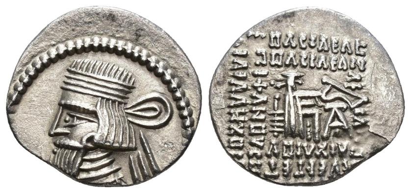 248   -  GRECIA ANTIGUA. PARTIA. Vologases III. Dracma. Ecbatana. AR 3,43 g. 20,5 mm. SEP-78.3. Anv. descentrado. EBC-.