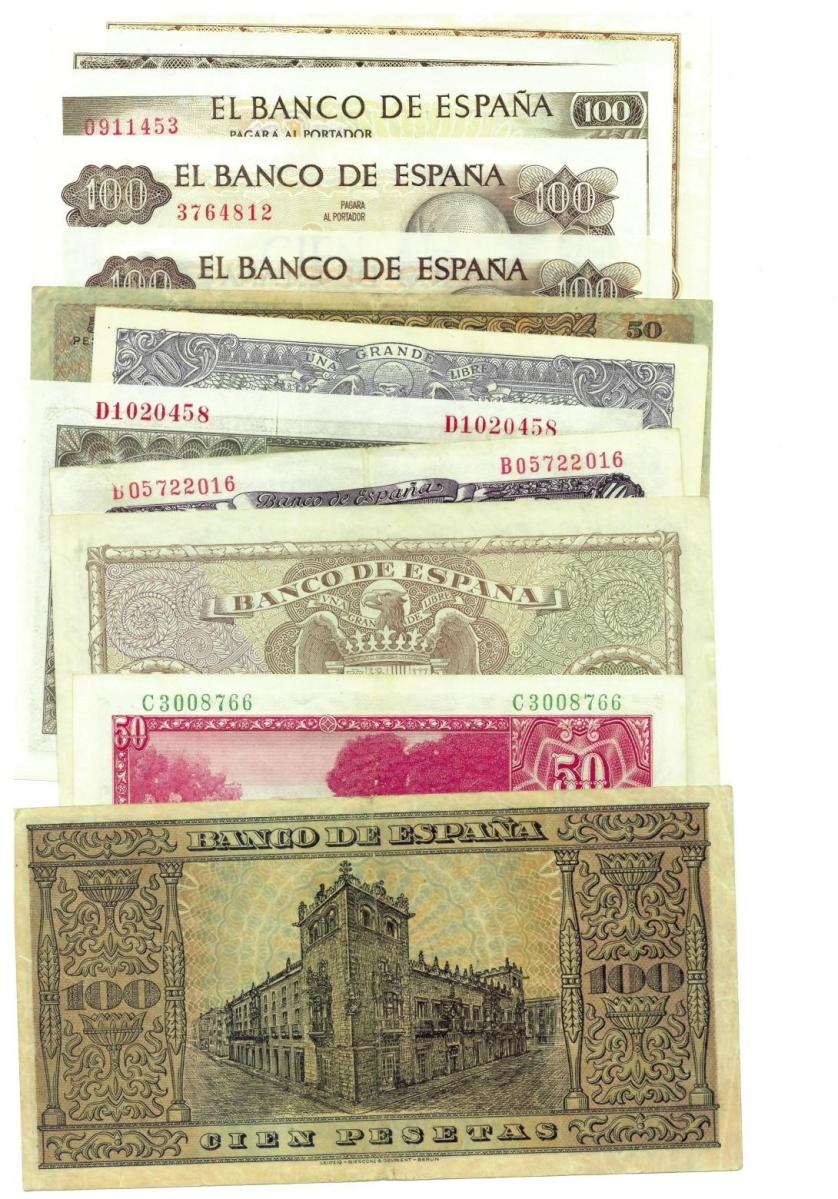 695   -  BILLETES ESPAÑOLES. Lote de 12 billetes: 3 de 50 pts. (1938-1950) y 9 de 100 pts. (1938 a 1970, diferentes). ED-D 32a MBC; 38a EBC; 50a MBC; 33 MBC; 39a MBC pequeña mancha de tinta; 52a BC; 57a EBC+; 65b MBC marrón claro; 65b EBC- marrón oscuro; 71 SC sin serie; 73 EBC+ sin serie; 73b EBC+.