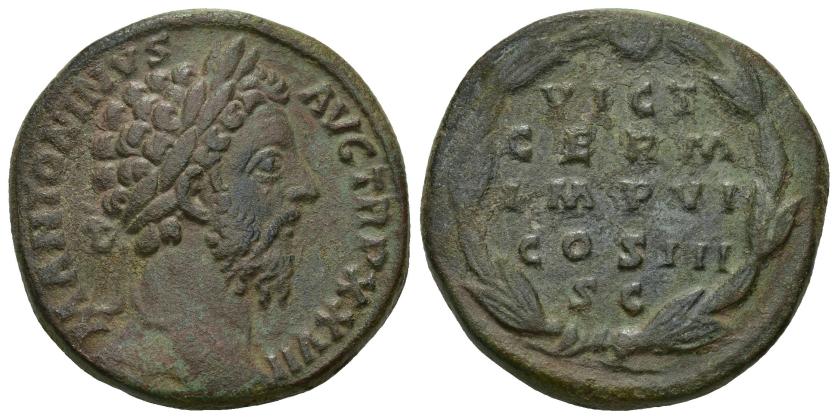 148   -  IMPERIO ROMANO. MARCO AURELIO. Sestercio. Roma (172-173). A/ Cabeza laureada a der.; ANTONINVS AVG TR P XXVII. R/ Láurea rodeando VICT/GERM/ IMP VI/COS III/ S C. AE 23,39 g. 30,9 mm. RIC-1090. Pátina verde oscuro. MBC+/MBC. Escasa.