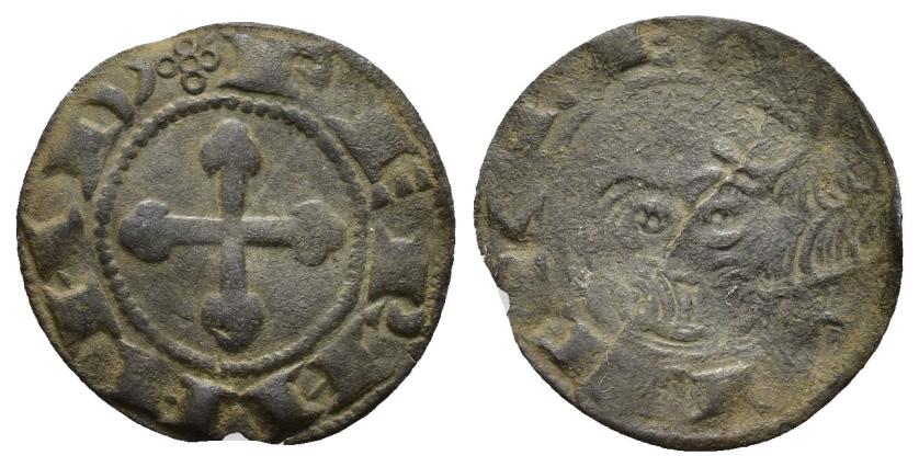 243   -  REINOS DE CASTILLA Y LEÓN. FERNANDO II. Dinero. León. A/ Cruz de círculos; FERNAND´. R/ . REX . LEO. VE 0,55 g. 17,49 mm. III-No. BMM-196. Imperatrix-F2:4.1, este ejemplar ilustrado. Ligeramente alabeada. Raya en anv. BC+/MBC. Muy rara.