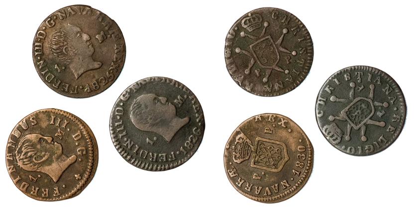 427   -  FERNANDO VII. Lote de 3 monedas de 1 maravedí. Pamplona: 1825, 1826 y 1830. MBC-/MBC.