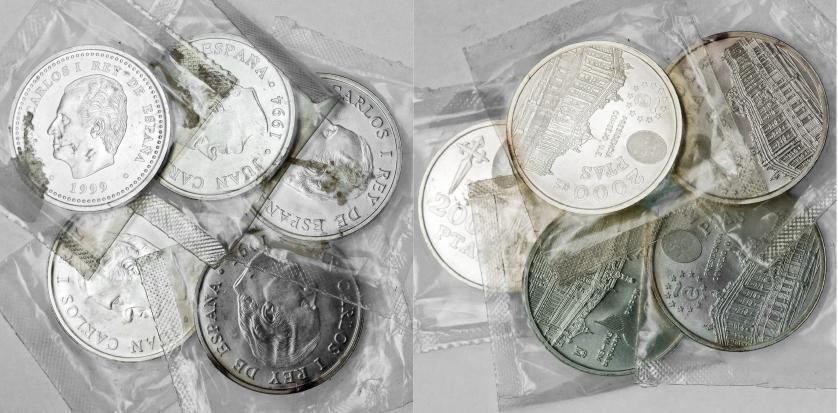 536   -  JUAN CARLOS I. Lote de 5 monedas de 2000 pts.: 1994 (1), 1995 (3) y 1999 (1). SC.