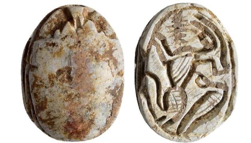 2020   -  ARQUEOLOGÍA. EGIPTO. II Periodo Intermedio. Escarabeo (ca. 1782 a. C.- 1570 a. C.). Fayenza. Altura 1,7 cm. Ex colección Mustaki.