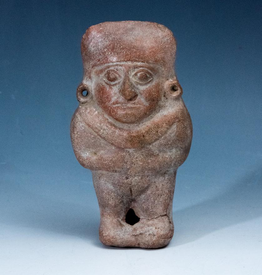 2096   -  ARQUEOLOGÍA. PREHISPÁNICO. Cultura Moche. Figura de guerrero (ss. II-VII d. C.). Cerámica. Altura 16 cm.